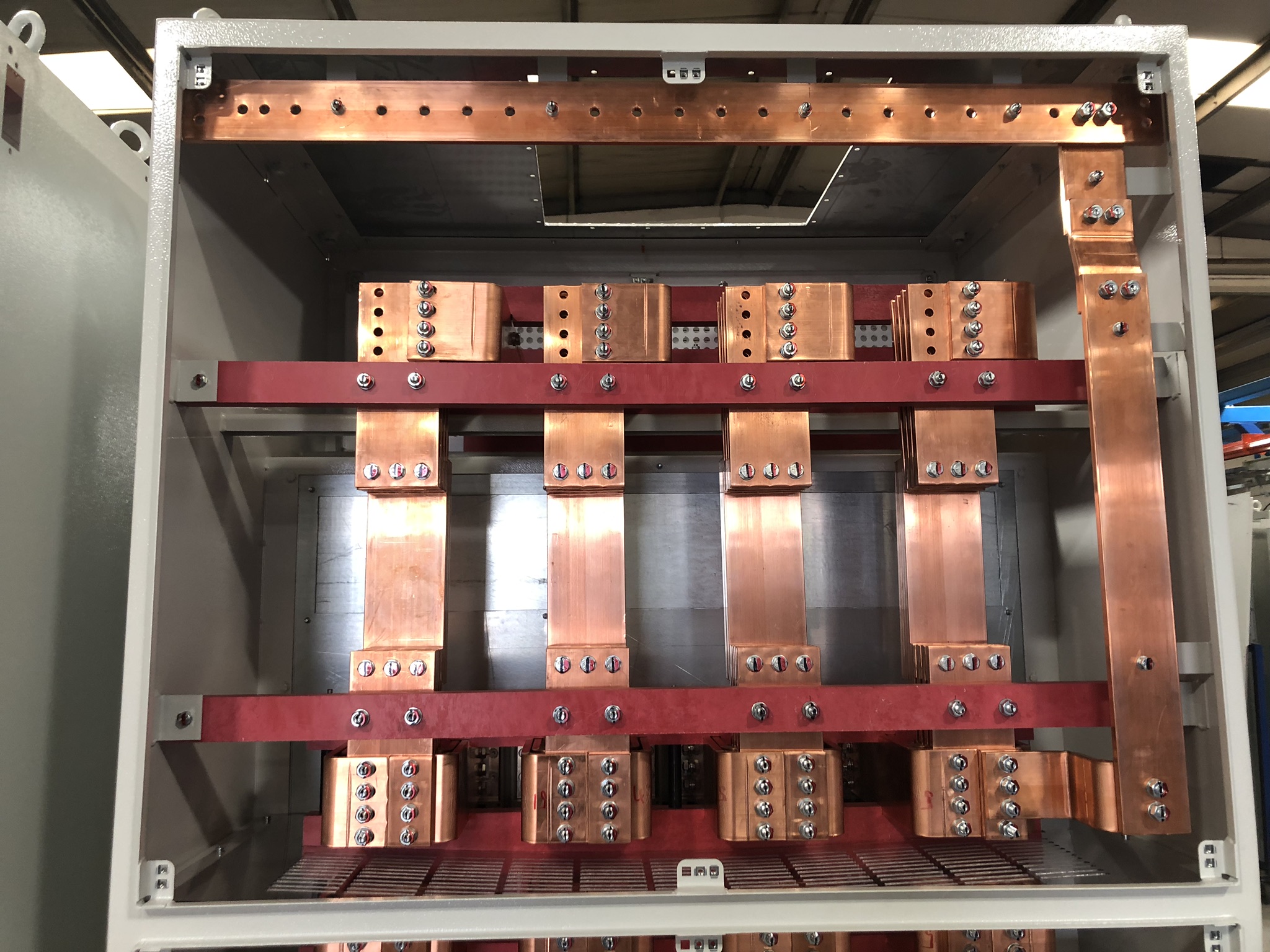 4000amp BusBar system Adams Enclosures Limited